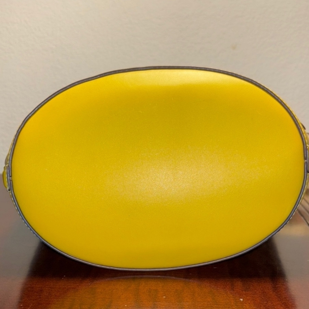 KATE♠️SPADE: NWOT DORIE MEDIUM BUCKET BAG - Picture 5 of 6
